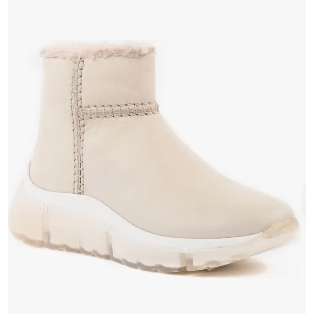 Seychelles Winded Sneaker Boot NEW! Sz 6